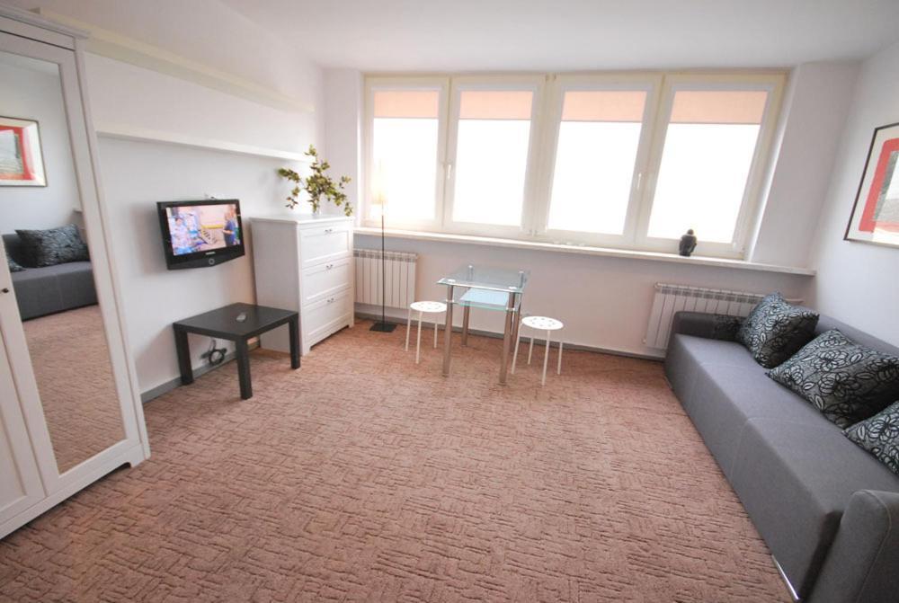 Apartment4You - Solidarnosci Varsavia Camera foto