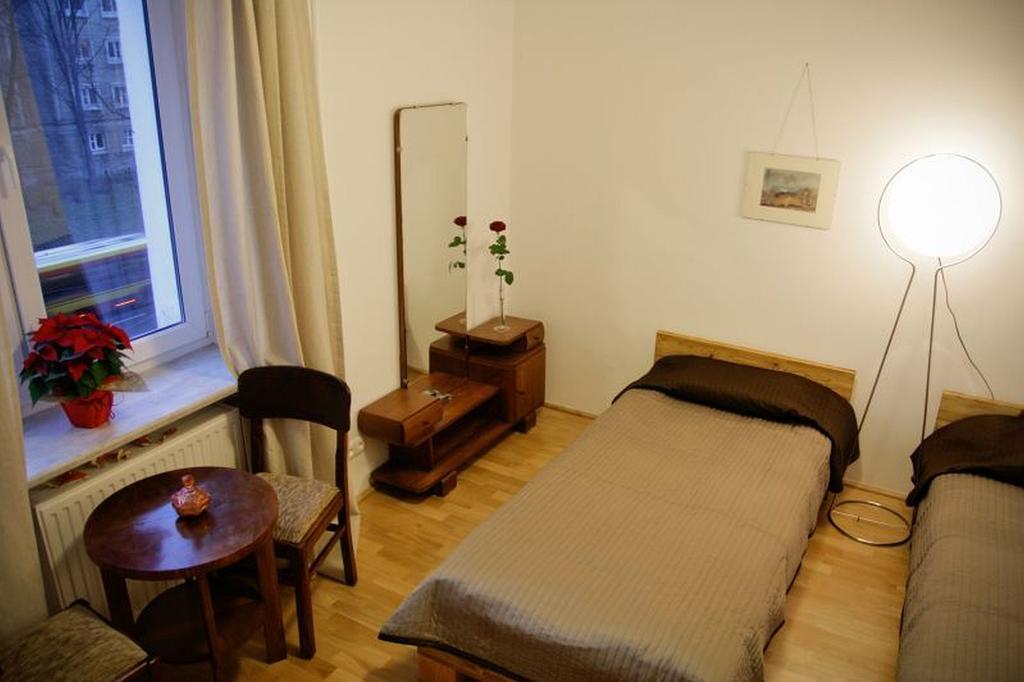 Apartment4You - Solidarnosci Varsavia Esterno foto