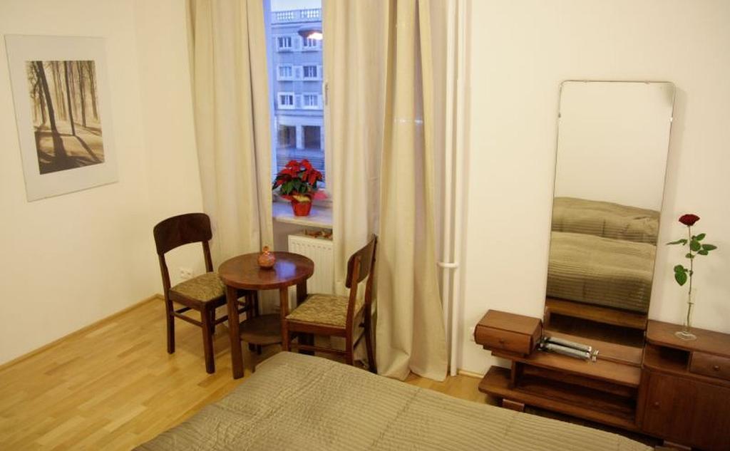 Apartment4You - Solidarnosci Varsavia Esterno foto
